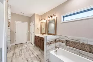 2 W Casa Loma Dr, Mary Esther, FL 32569 - Photo 24