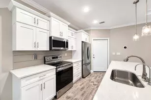 2 W Casa Loma Dr, Mary Esther, FL 32569 - Photo 12