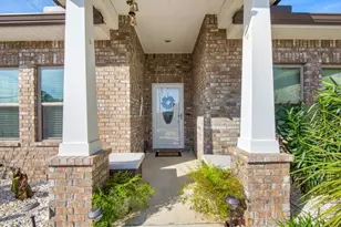2 W Casa Loma Dr, Mary Esther, FL 32569 - Photo 4