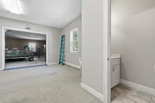 266 Florida Ave, Valparaiso, FL 32580 - Photo 10