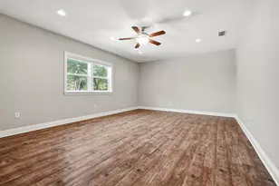 266 Florida Ave, Valparaiso, FL 32580 - Photo 14