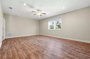 266 Florida Ave, Valparaiso, FL 32580 - Photo 50
