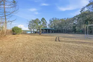 266 Florida Ave, Valparaiso, FL 32580 - Photo 70