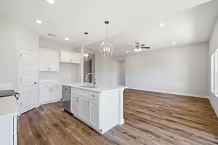 6117 Mildreds Wy, Crestview, FL 32539 - Photo 10