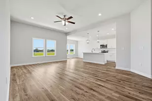 6117 Mildreds Wy, Crestview, FL 32539 - Photo 4