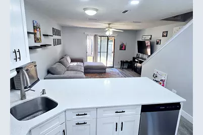 11 NW Poulton Drive #UNIT E, Fort Walton Beach, FL 32548 - Photo 2