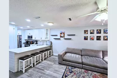 11 NW Poulton Drive #UNIT E, Fort Walton Beach, FL 32548 - Photo 2