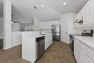 1602 Trent St, Fort Walton Beach, FL 32547 - Photo 2