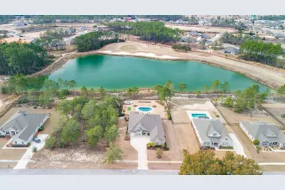 513 W Club House Drive, Freeport, FL 32439 - Photo 8