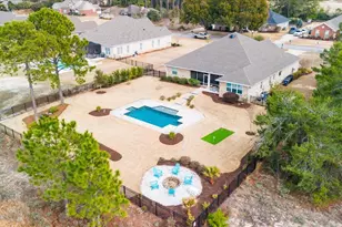 513 W Club House Dr, Freeport, FL 32439 - Photo 10