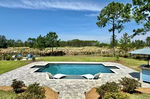513 W Club House Dr, Freeport, FL 32439 - Photo 4