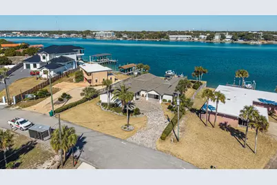 423 Caviar Drive, Fort Walton Beach, FL 32548 - Photo 2