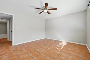 201 E College Blvd, Niceville, FL 32578 - Photo 24