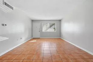 201 E College Blvd, Niceville, FL 32578 - Photo 10