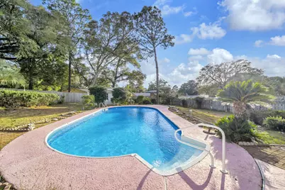 27 Magnolia Avenue, Shalimar, FL 32579 - Photo 2