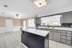 27 Magnolia Ave, Shalimar, FL 32579 - Photo 6