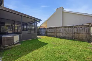 351 NW Canterbury Circle, Fort Walton Beach, FL 32548 - Photo 30