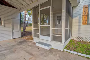 326 Washington Ave, Valparaiso, FL 32580 - Photo 22