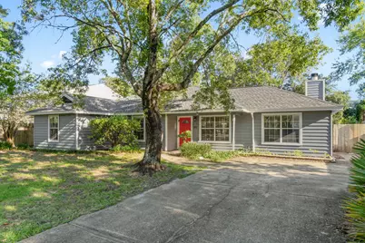 202 Stephen Avenue, Mary Esther, FL 32569 - Photo 2
