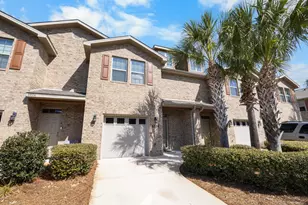 8808 Brown Pelican Cir, Navarre, FL 32566 - Photo 1