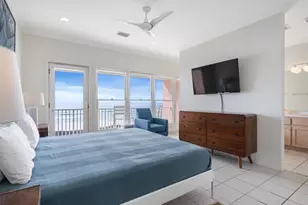 7961 Gulf Blvd, Navarre, FL 32566 - Photo 16