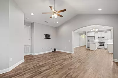 521 Cornelia Street, Freeport, FL 32439 - Photo 14