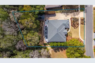 2066 Kildare Circle, Niceville, FL 32578 - Photo 8