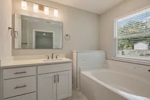 615 31st St, Niceville, FL 32578 - Photo 32