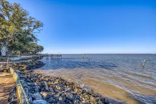 305 S Garcon Point Rd, Milton, FL 32583 - Photo 82