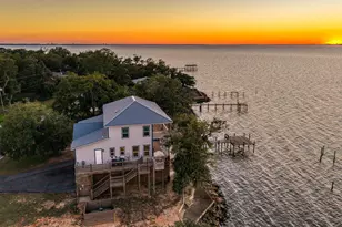 305 S Garcon Point Rd, Milton, FL 32583 - Photo 138