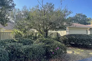 900 Bay Dr, Niceville, FL 32578 - Photo 1