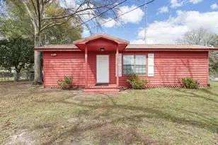 43 Parker Ln, Paxton, FL 32567 - Photo 1