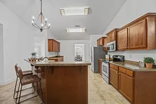2395 Barberee Dr, Crestview, FL 32536 - Photo 12
