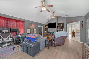 1852 Candlewood Dr, Navarre, FL 32566 - Photo 10