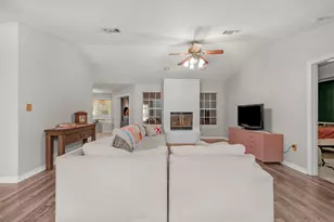 1852 Candlewood Dr, Navarre, FL 32566 - Photo 8