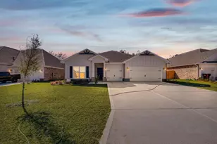8640 Bluebell St, Milton, FL 32583 - Photo 2
