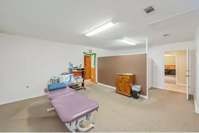 1078 S Ferdon Boulevard, Crestview, FL 32536 - Photo 16