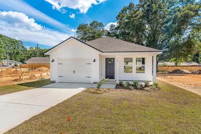 860 S Rayburn Street, Crestview, FL 32539 - Photo 1
