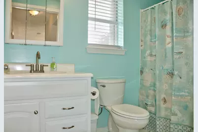 7464 Sunset Harbor Drive #APT 131, Navarre, FL 32566 - Photo 16