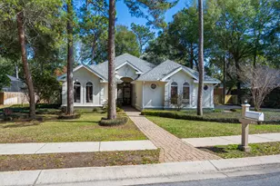831 Coldwater Creek Cir, Niceville, FL 32578 - Photo 1