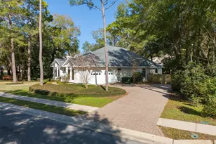 831 Coldwater Creek Cir, Niceville, FL 32578 - Photo 1