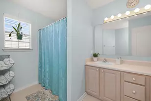2088 Shadow Lake Dr, Gulf Breeze, FL 32563 - Photo 18