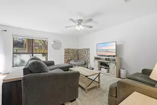 32 7th Ave, Shalimar, FL 32579 - Photo 1