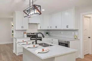 105 Drew Ct, Niceville, FL 32578 - Photo 16