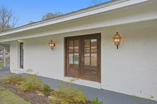 205 NW Baker Ave, Fort Walton Beach, FL 32548 - Photo 1