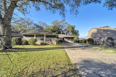 630 Sailboat Drive, Niceville, FL 32578 - Photo 2