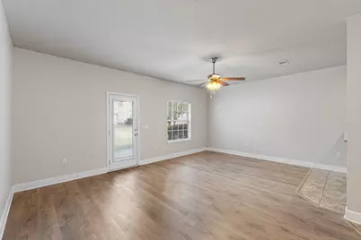 8868 Brown Pelican Circle, Navarre, FL 32566 - Photo 8