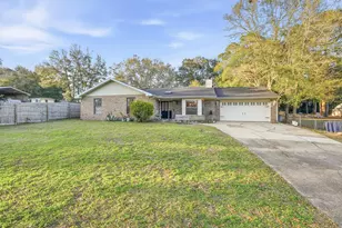 271 Willow Ave, Freeport, FL 32439 - Photo 1