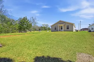 309 Range Line St, Bonifay, FL 32425 - Photo 8