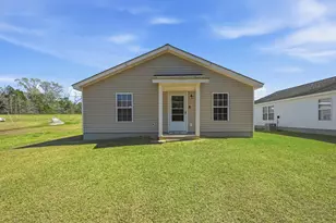 309 Range Line St, Bonifay, FL 32425 - Photo 8